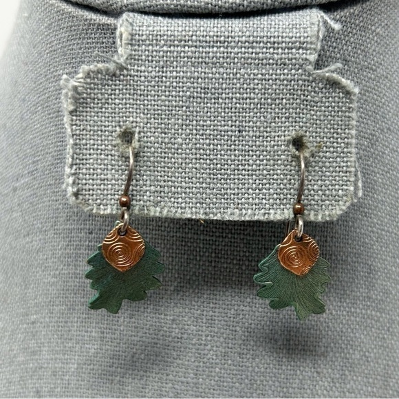 Abstract Green Leaf Dangle Earrings Textured Swirl with 925 Sterling Silver Hook - Picture 1 of 8